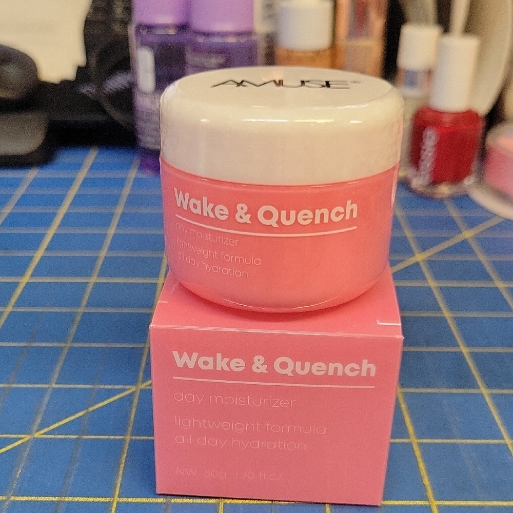 Amuse Wake & Quench Day Moisturizer 50g New Sealed in Box